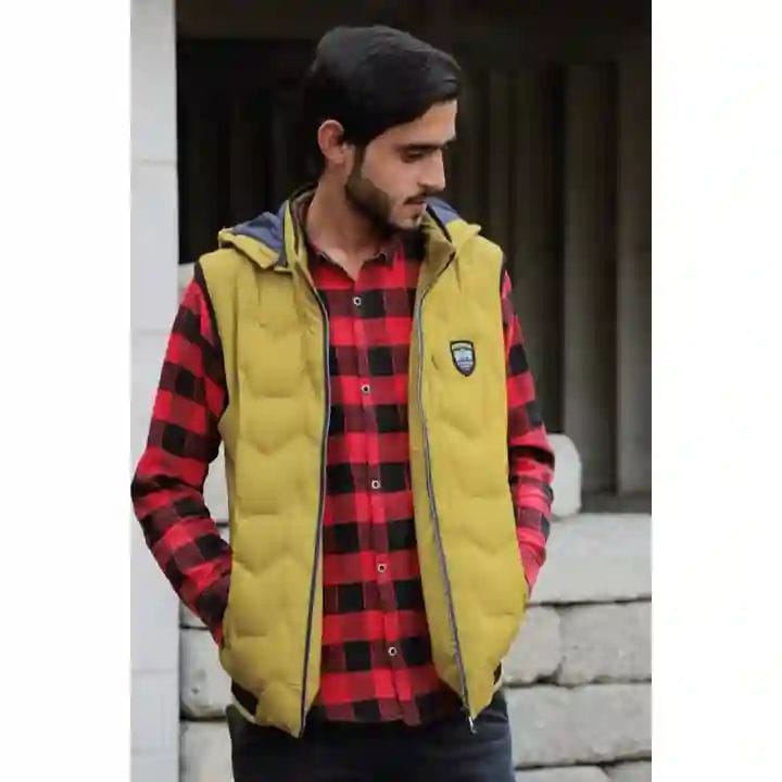 Nomi Khan